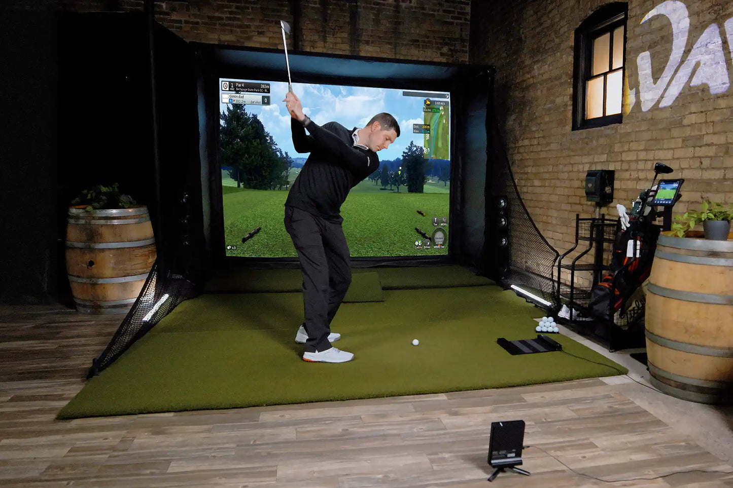 Golfzon WAVE Home Simulator Bundle