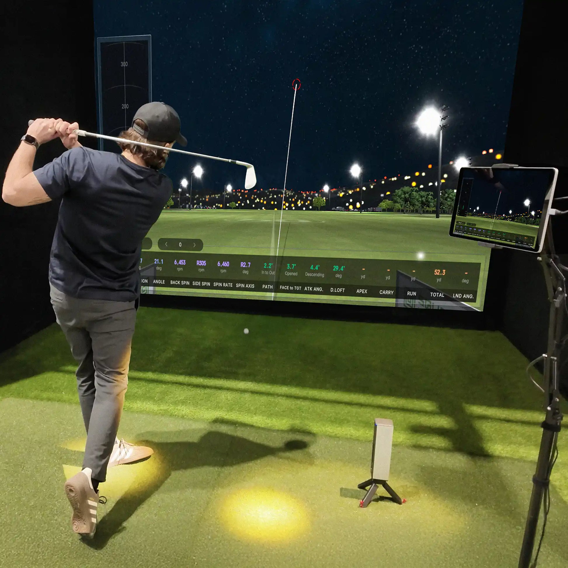 Square Golf Omni lifestyle action shot